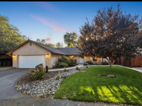 Photo of 1157 Harpole Road, Redding, CA 96002 (MLS # 26-3834)