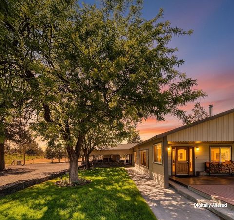 Photo of 10209 County Highway A12, Montague, CA 96064 (MLS # 26-1720)