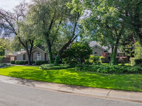 Photo of 2357 Templeton Drive, Redding, CA 96002 (MLS # 26-1835)