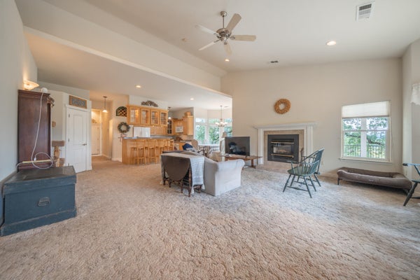 12921 GAS POINT RD, IGO, CA 96047 - Image 081794de72f7bee81b2c7de670bf250b/2855382819