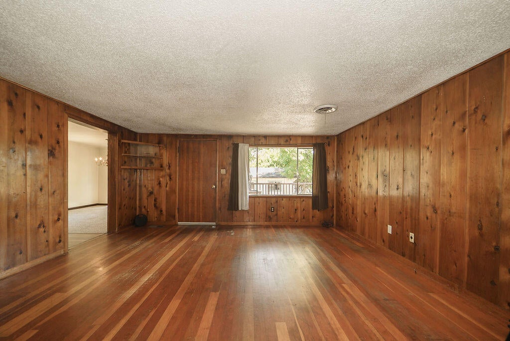 86 Long Street