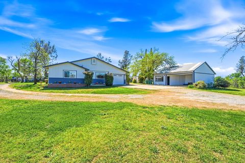 Photo of 17837 Coyote Lane, Anderson, CA 96007 (MLS # 26-1451)