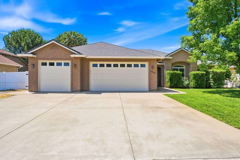 Photo of 3444 Denali Street, Redding, CA 96002 (MLS # 26-2284)