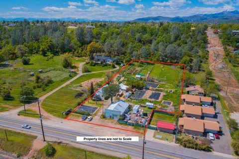 Photo of 3626 Railroad Avenue, Redding, CA 96001 (MLS # 26-8)
