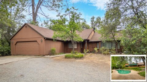 Photo of 3175 Pinehaven Drive, Redding, CA 96003 (MLS # 26-2557)