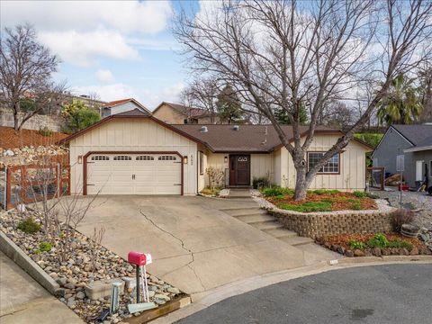 Photo of 662 Ansley Court, Redding, CA 96003 (MLS # 26-44)