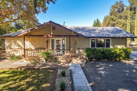 Photo of 3500 Pioneer Lane, Redding, CA 96001 (MLS # 26-6431)
