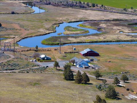 Photo of 2505 W 4th Street, Alturas, CA 96101 (MLS # 26-2129)