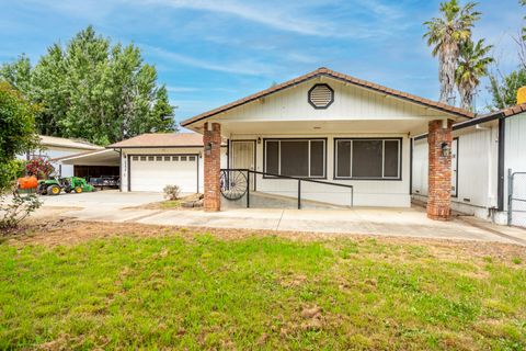 Photo of 20436 Gas Point Road, Cottonwood, CA 96022 (MLS # 26-2353)
