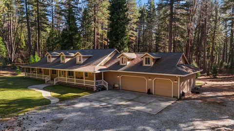 Photo of 32833 California 44, Shingletown, CA 96088 (MLS # 26-506)