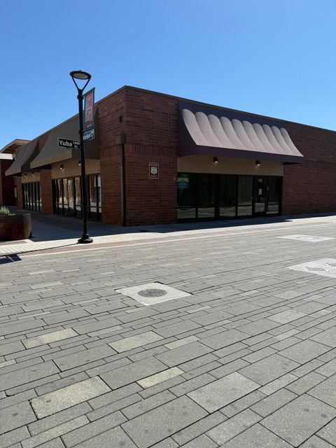 Photo of 1600 Market Street, Redding, CA 96001 (MLS # 25-3816)