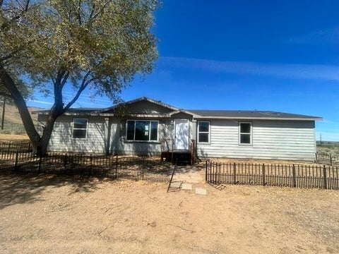Photo of 436850 Old Highway 395, Doyle, CA 96109 (MLS # 26-5010)