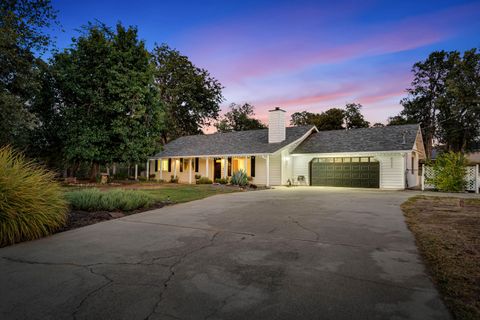 Photo of 8221 Placer Road, Redding, CA 96001 (MLS # 25-4207)