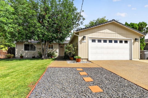 Photo of 2396 Hawn Avenue, Redding, CA 96002 (MLS # 26-4200)
