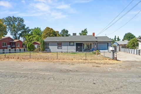 Photo of 2396 Wilsey Drive, Redding, CA 96001 (MLS # 25-3826)
