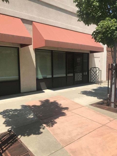 Photo of 1670 Market Street #256, Redding, CA 96001 (MLS # 25-739)