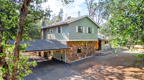 Photo of 9057 Simmons Road, Redding, CA 96001 (MLS # 26-3504)