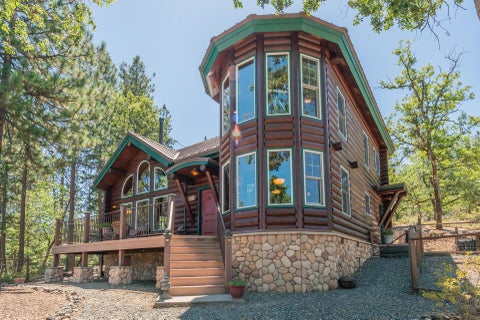 Photo of 600 Top Of The Grade, Douglas City, CA 96024 (MLS # 26-3477)