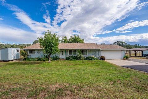 Photo of 18805 Drake Road, Red Bluff, CA 96080 (MLS # 26-2548)