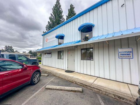 Photo of 6172 Meister Way, Redding, CA 96007 (MLS # 25-4979)