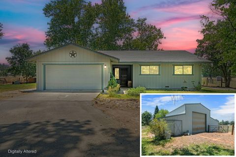 Photo of 19435 Plateau Drive, Cottonwood, CA 96022 (MLS # 26-3000)