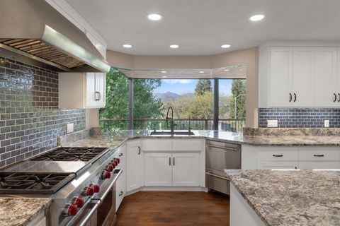 Photo of 1688 El Capitan Drive, Redding, CA 96001 (MLS # 26-1292)