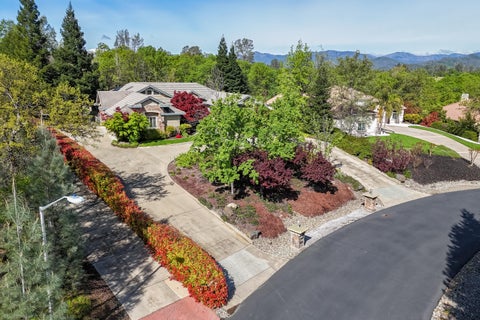 Photo of 19565 San Vincente Drive, Redding, CA 96003 (MLS # 26-4934)