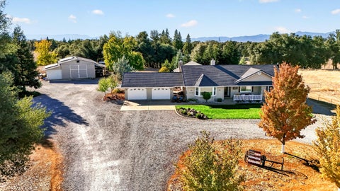 Photo of 19165 Country View Drive, Cottonwood, CA 96022 (MLS # 26-6399)