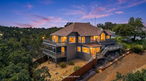 Photo of 19401 Little Valley Drive, Cottonwood, CA 96022 (MLS # 26-3375)