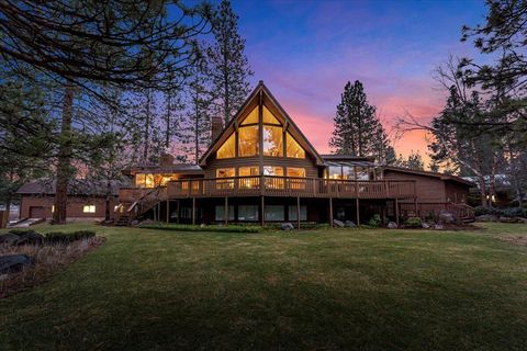 Photo of 17325 Nicklaus Court, Weed, CA 96094 (MLS # 26-269)