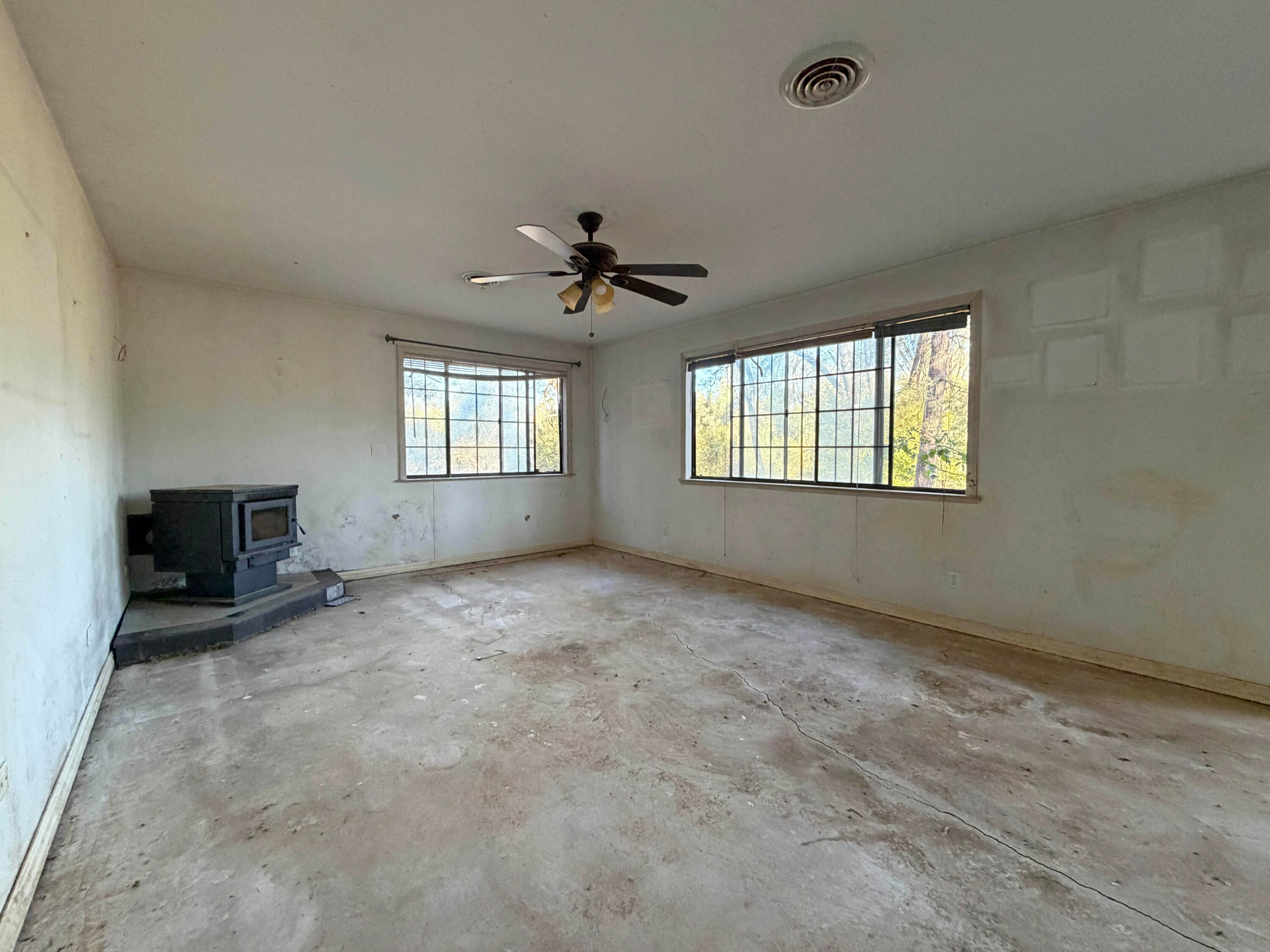 17676 Fuzzy Lane