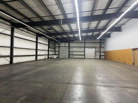 Photo of 3625 Old 44 Dr Dr, Redding, CA 96003 (MLS # 24-359)