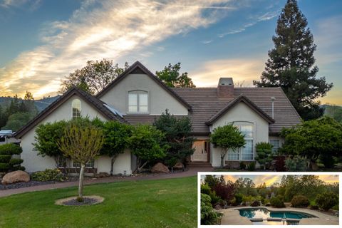 Photo of 8826 Heritage Court, Redding, CA 96001 (MLS # 26-1416)