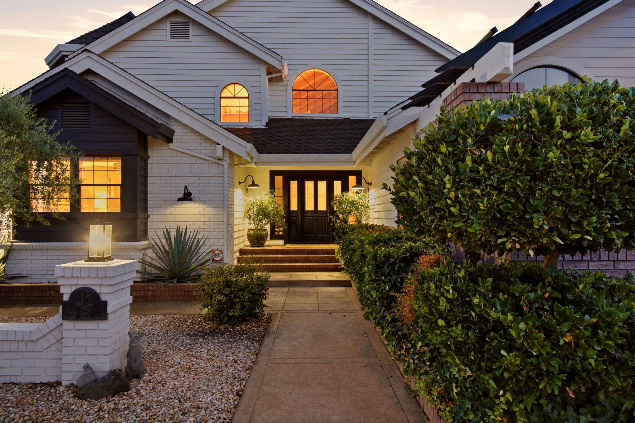 881 Sunkist Court