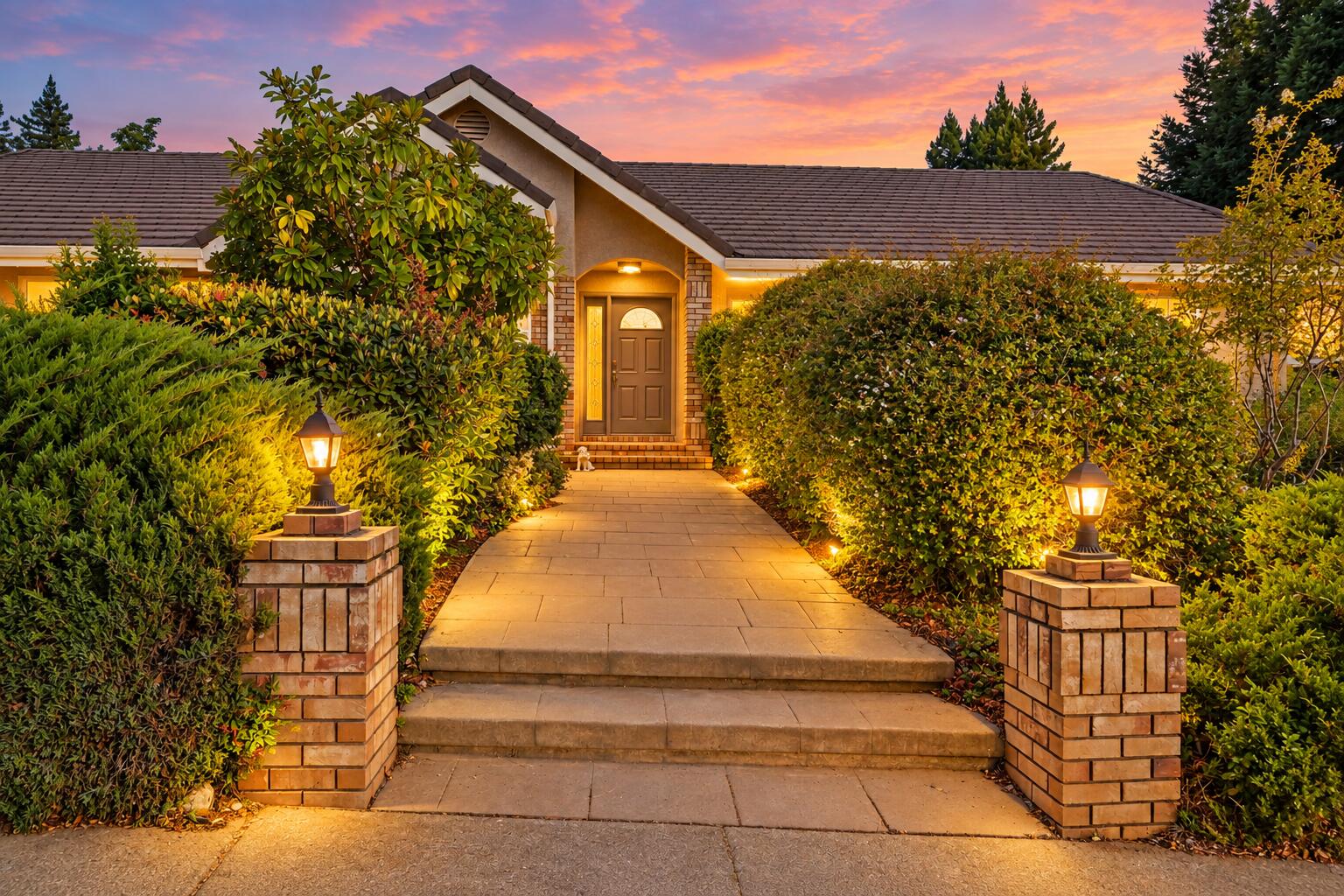 568 River Oaks Drive