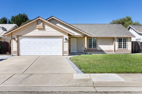 Photo of 3394 Josh Drive, Anderson, CA 96007 (MLS # 26-2669)