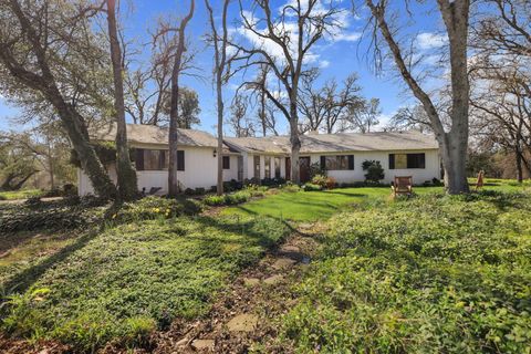 Photo of 3178 Ponder Way, Cottonwood, CA 96022 (MLS # 26-840)