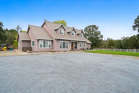 Photo of 10190 Oak Run Road, Millville, CA 96069 (MLS # 25-4457)