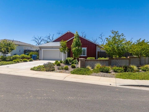 Photo of 3895 Thea Drive, Redding, CA 96001 (MLS # 26-2578)