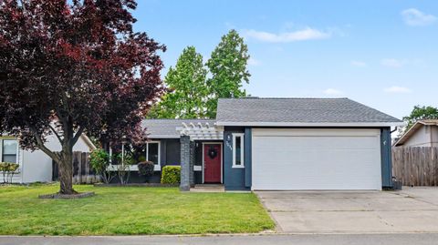 Photo of 7034 David Trail, Redding, CA 96001 (MLS # 26-1701)