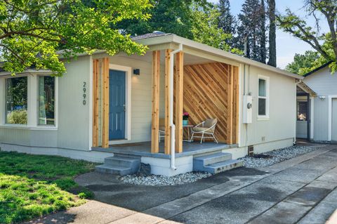 Photo of 2990 Anita Street, Redding, CA 96001 (MLS # 26-1716)