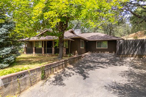 Photo of 20124 Old Alturas Road, Redding, CA 96003 (MLS # 26-3519)