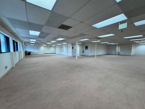 Photo of 4300 Caterpillar Road #Suite K, Redding, CA 96003 (MLS # 25-4700)