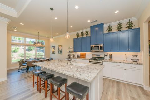 Photo of 1403 Spinnaker Drive, Redding, CA 96003 (MLS # 26-1601)