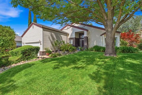 Photo of 536 Country Oak Drive, Redding, CA 96003 (MLS # 26-1588)