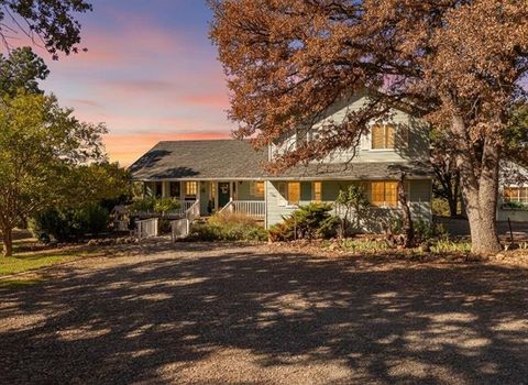 Photo of 18920 Reeds Creek Road, Red Bluff, CA 96080 (MLS # 25-4594)