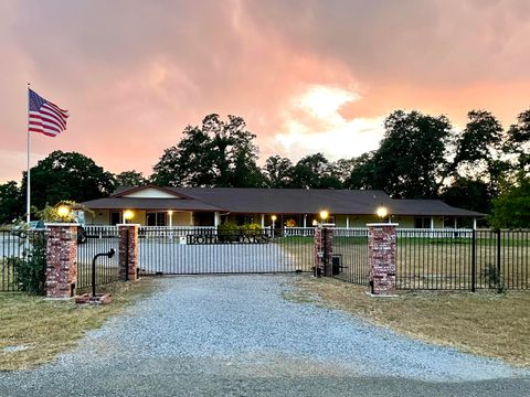 Photo of 3308 Meadow Oak Drive, Cottonwood, CA 96022 (MLS # 26-878)