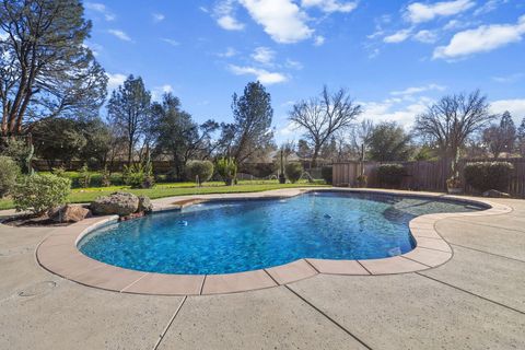 Photo of 6323 Oxbow Street, Redding, CA 96001 (MLS # 26-222)