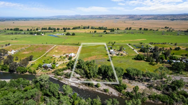 1234 WILSON ST., LOS MOLINOS, CA 96055 - Image 2cc1a8bf2e0eb24e7813fcd19fbbdc69/1492212275