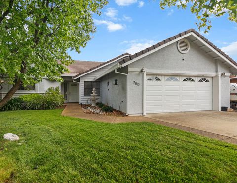 Photo of 780 Teakwood Drive, Redding, CA 96003 (MLS # 26-1614)